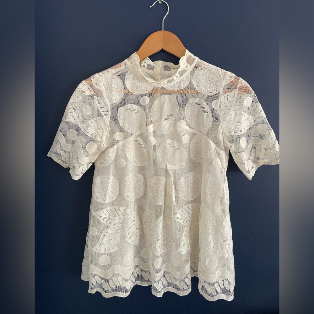 HD in Paris lemon lily White short sleeve embroidered boho shirt Size 2